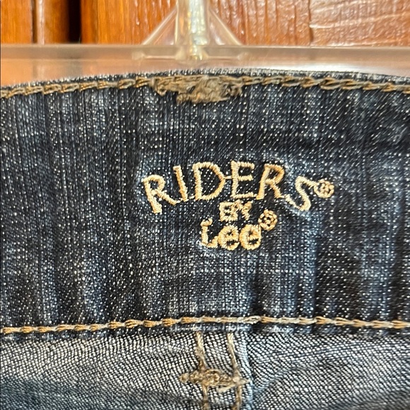 Women’s Lee Riders Dark Indigo Jeans - Picture 2 of 5